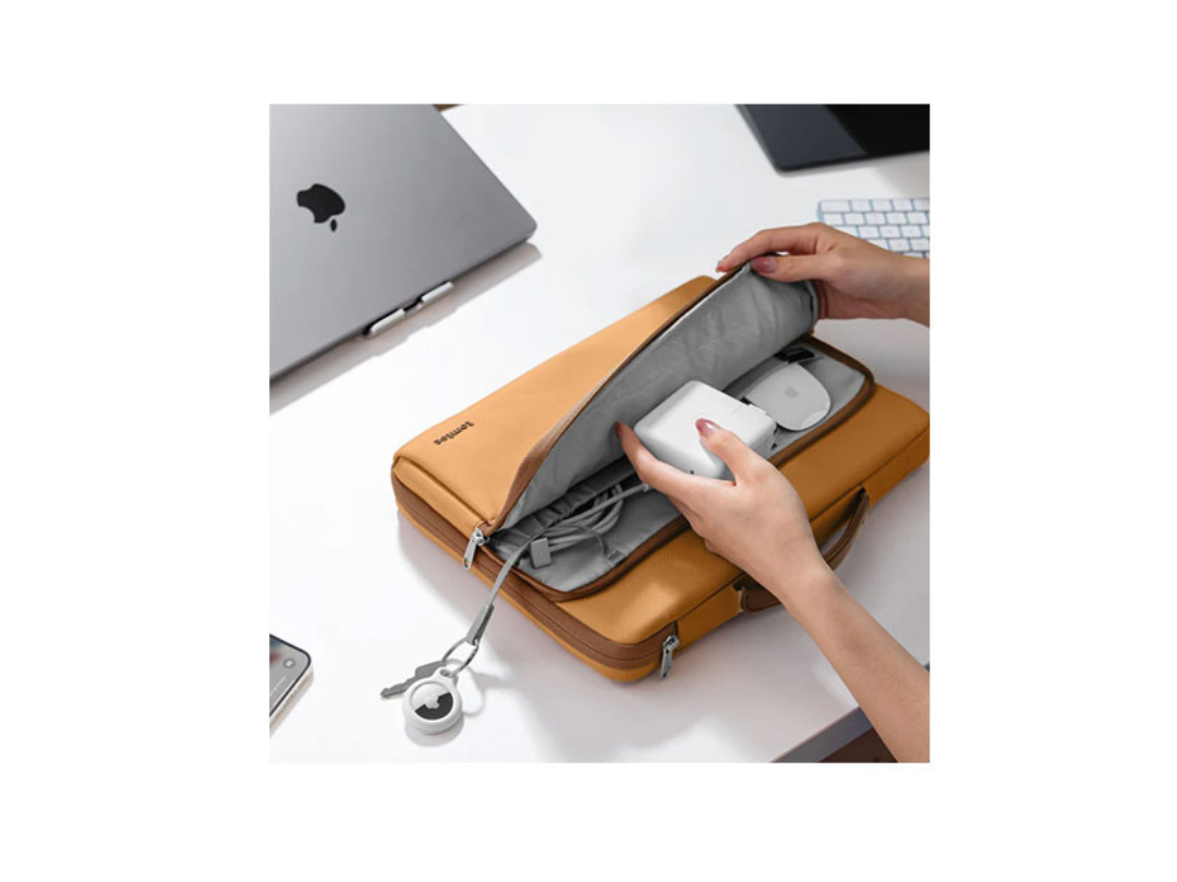 Buy Tomtoc Defender-A14 Laptop Handbag for 13-inch MacBook Air - Bronze in Qatar Buy Tomtoc Defender-A14 Laptop Handbag for 13-inch MacBook Air - Bronze in Qatar